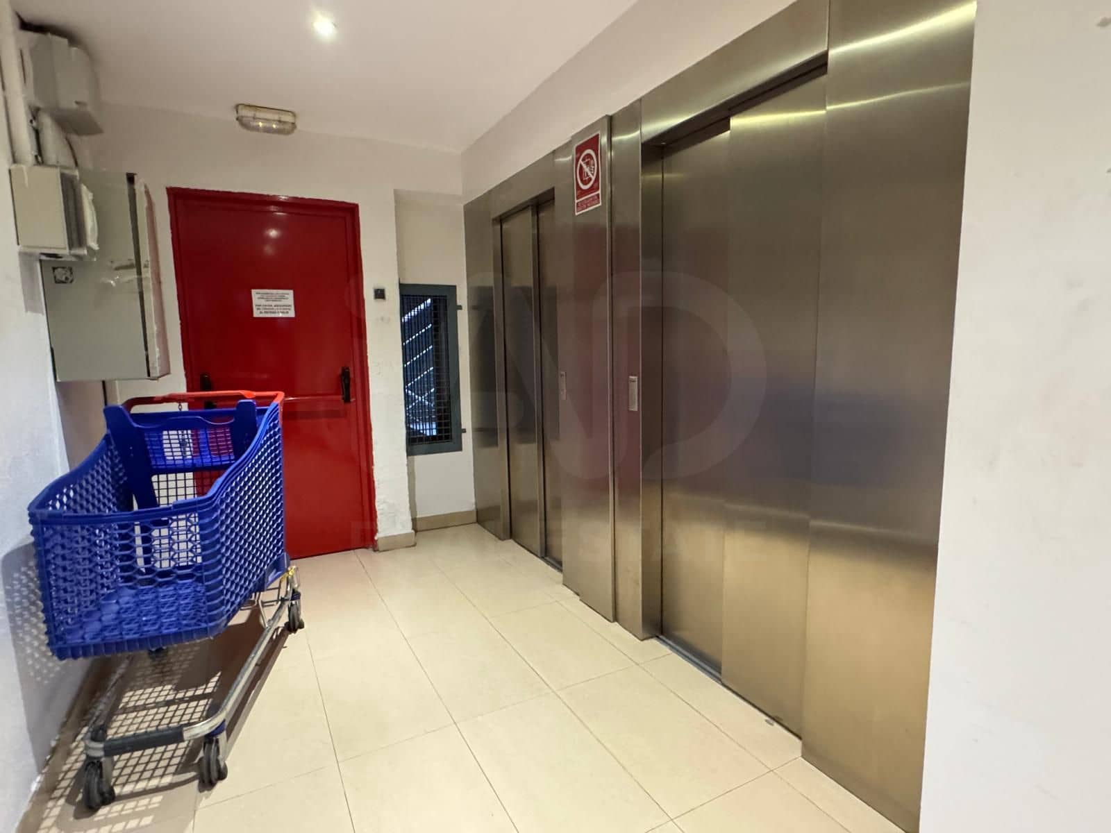 Garasje til salgs i Madrid by - € 22 950 (Ref: 9988391)