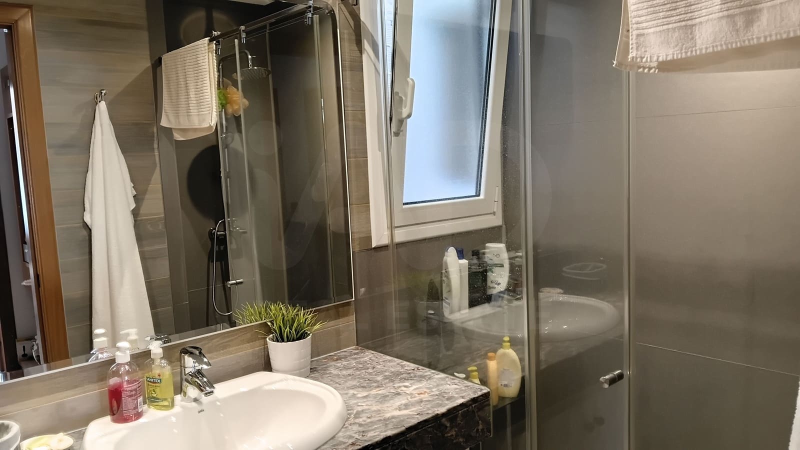 6 slaapkamer Huis te koop in Gerona stad met garage - € 500.000 (Ref: 9988393)