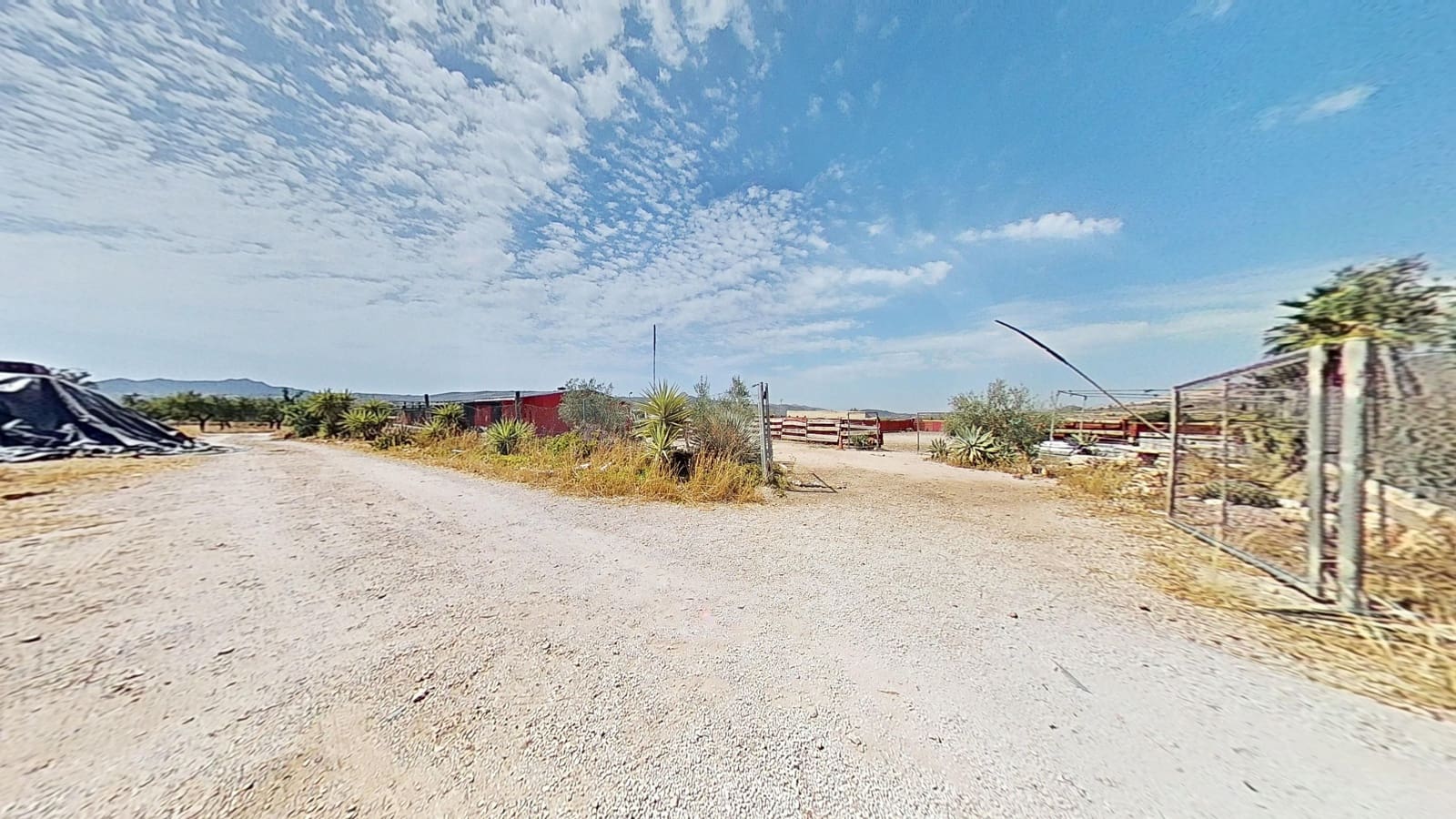 Finca/Casa Rural de 3 habitaciones en Alicante / Alacant ciudad en venta - 220.000 € (Ref: 9988394)