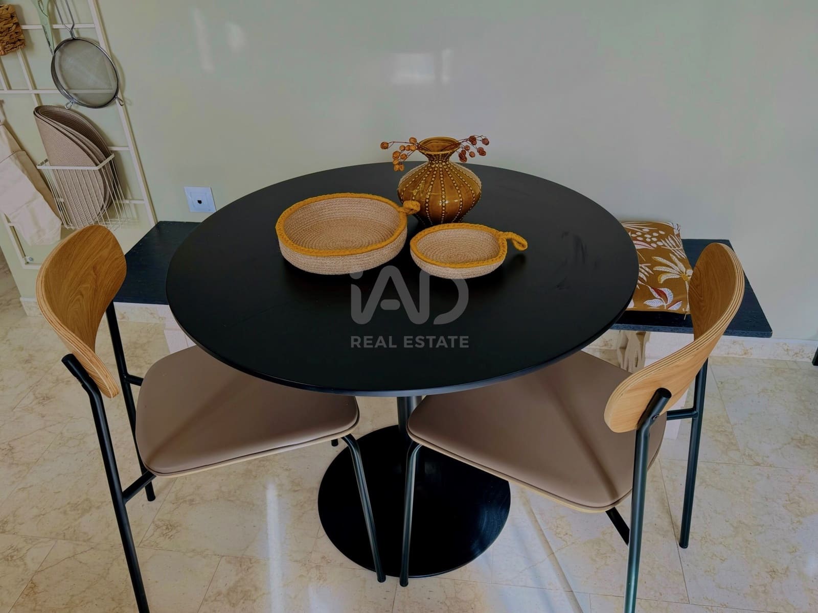 4 Zimmer Haus zu verkaufen in Cadiz Stadt - 215.000 € (Ref: 9988395)