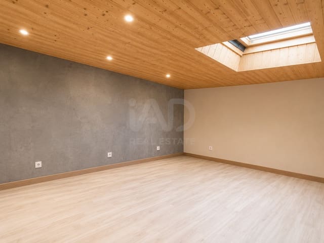 3 slaapkamer Appartement te koop in Ferrol - € 125.000 (Ref: 9988397)