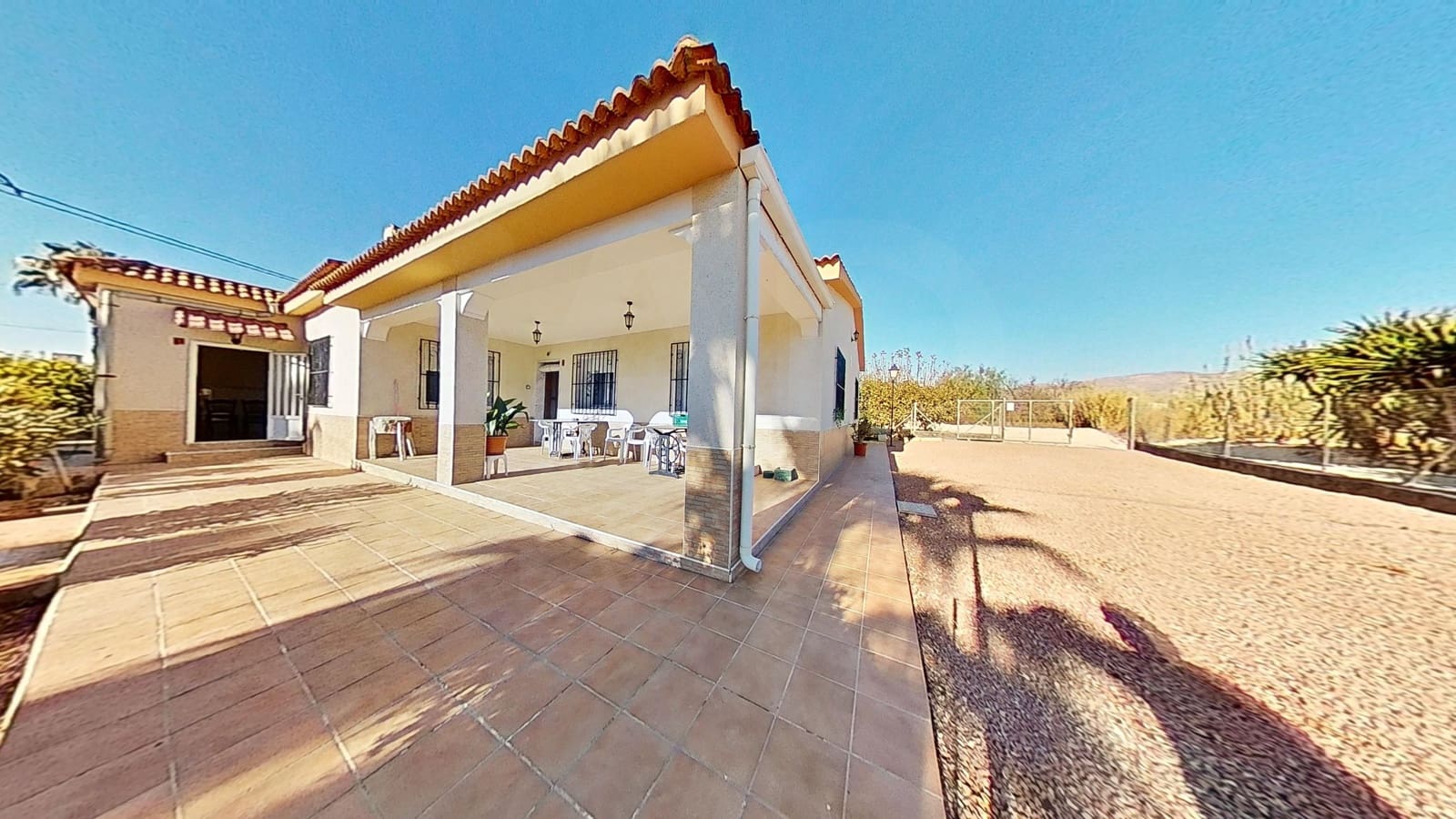 Chalet de 3 habitaciones en Crevillente / Crevillent en venta con garaje - 485.000 € (Ref: 9988400)