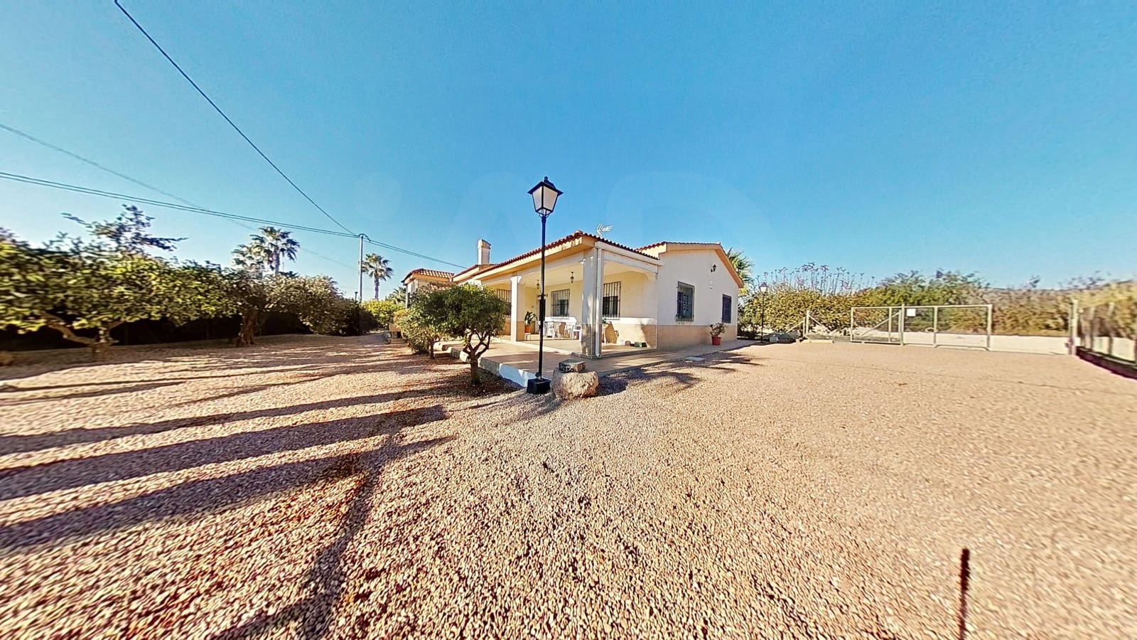 Chalet de 3 habitaciones en Crevillente / Crevillent en venta con garaje - 485.000 € (Ref: 9988400)