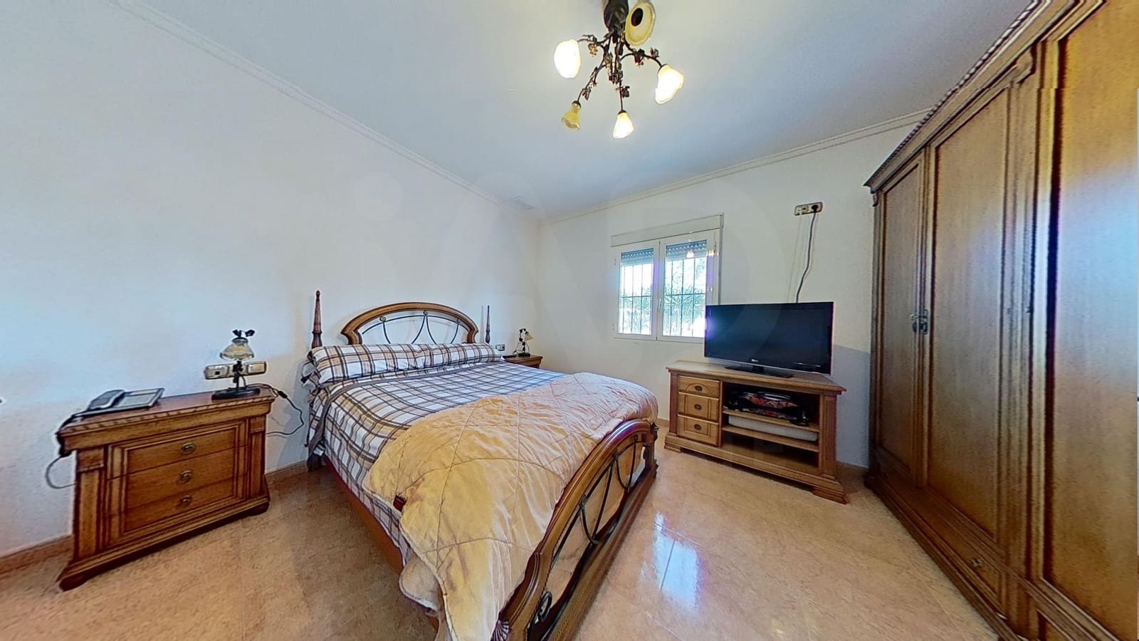 Chalet de 3 habitaciones en Crevillente / Crevillent en venta con garaje - 485.000 € (Ref: 9988400)