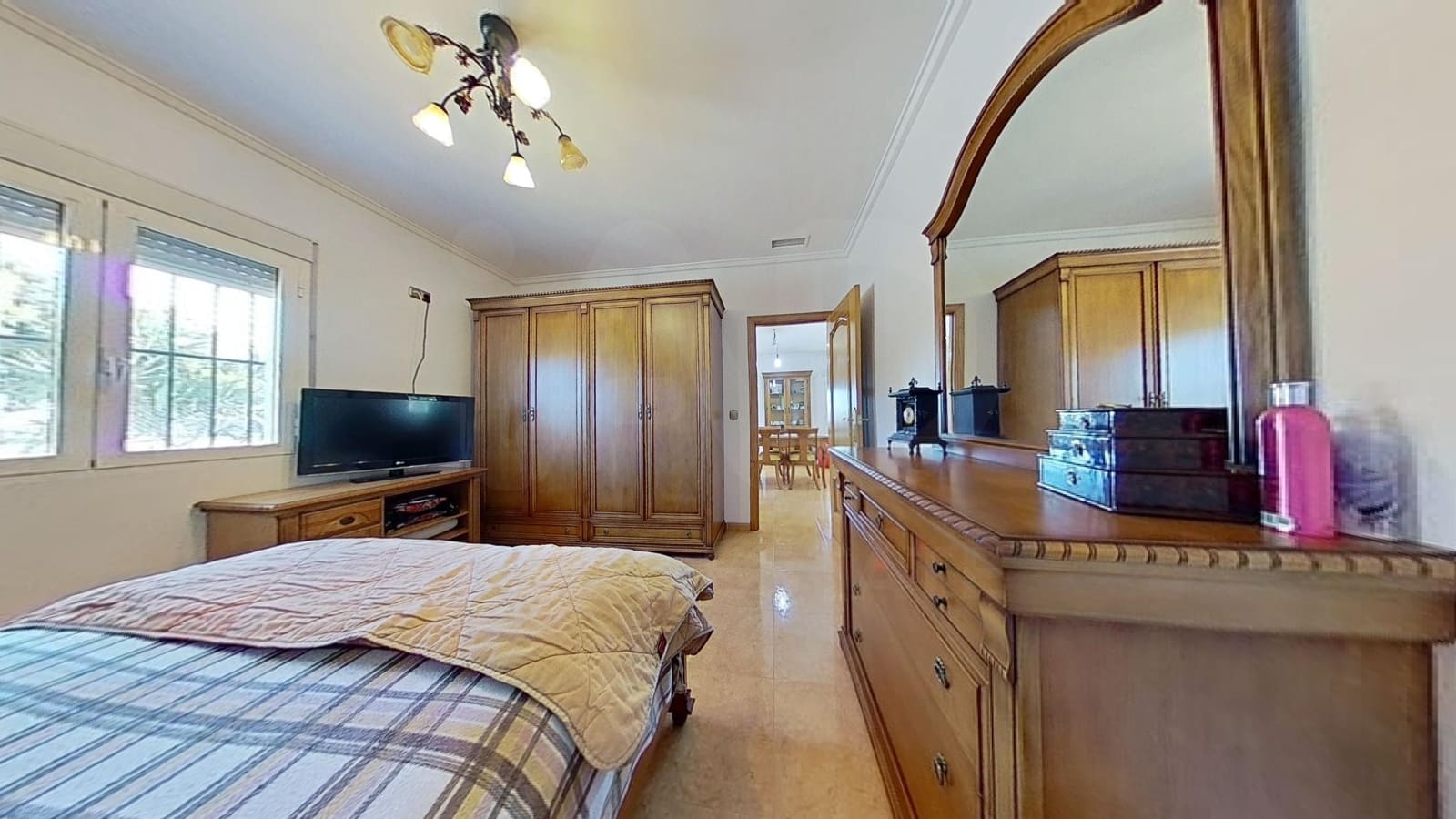 Chalet de 3 habitaciones en Crevillente / Crevillent en venta con garaje - 485.000 € (Ref: 9988400)