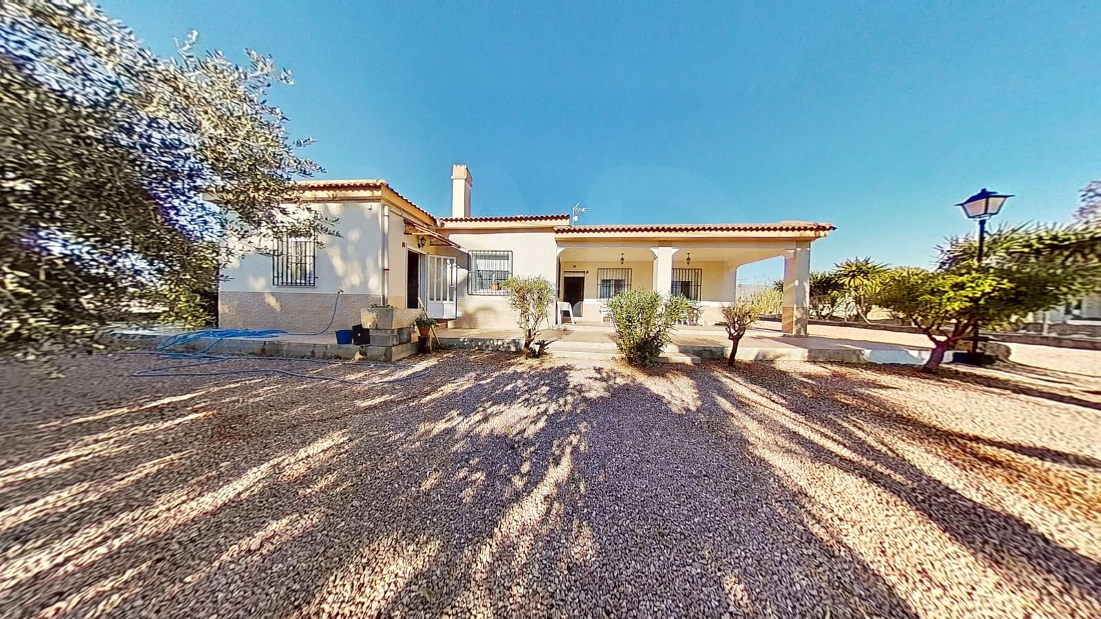 Chalet de 3 habitaciones en Crevillente / Crevillent en venta con garaje - 485.000 € (Ref: 9988400)