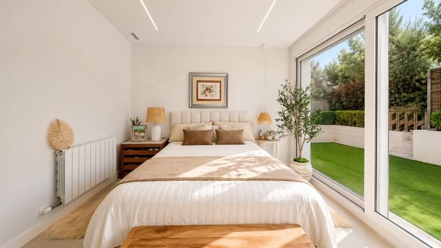 3 bedroom Apartment for sale in Tarragona city with pool - € 390,000 (Ref: 9988402)