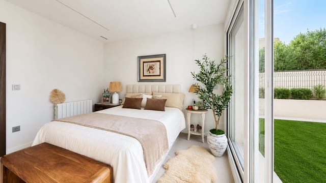 3 bedroom Apartment for sale in Tarragona city with pool - € 390,000 (Ref: 9988402)