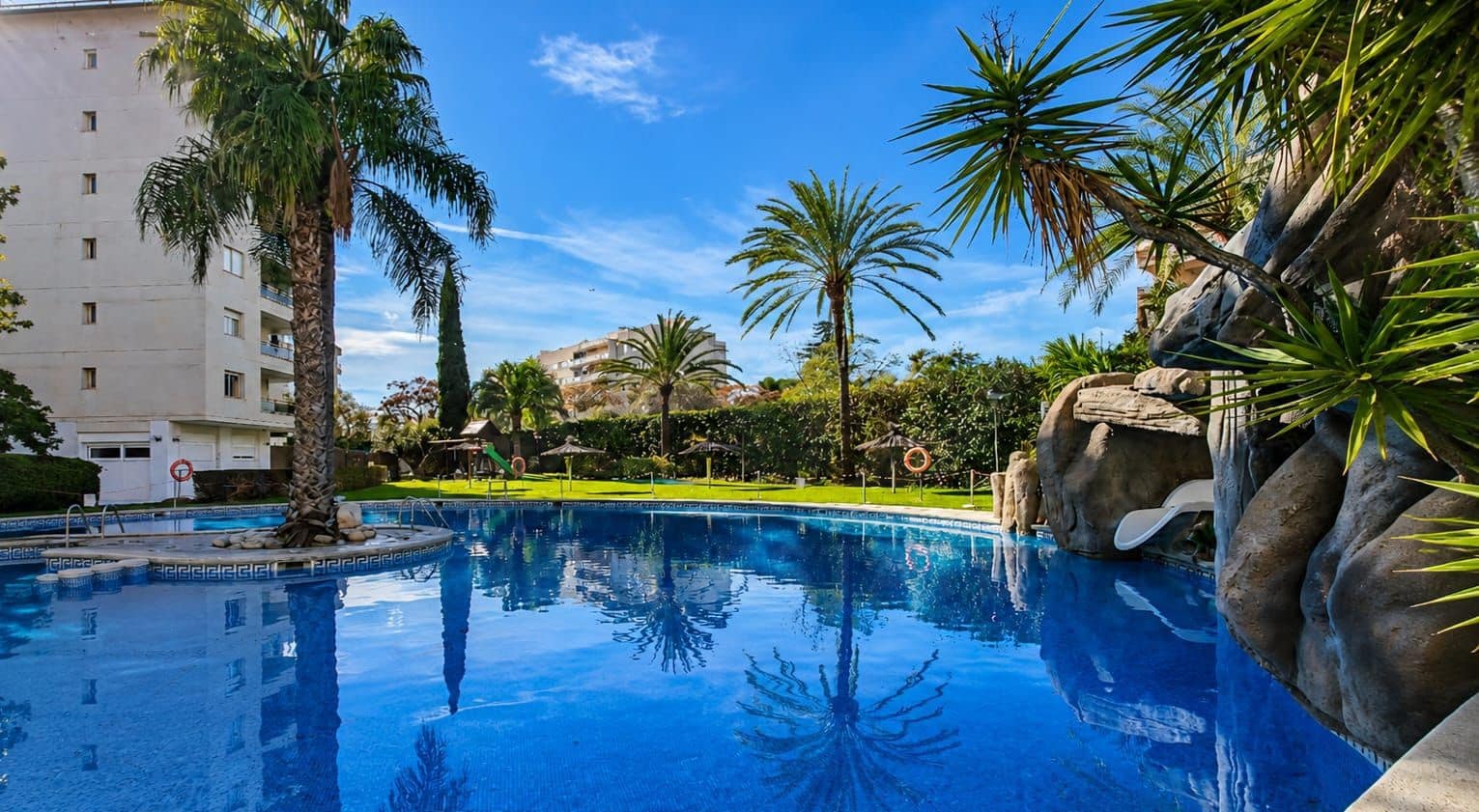 3 bedroom Apartment for sale in Tarragona city with pool - € 390,000 (Ref: 9988402)