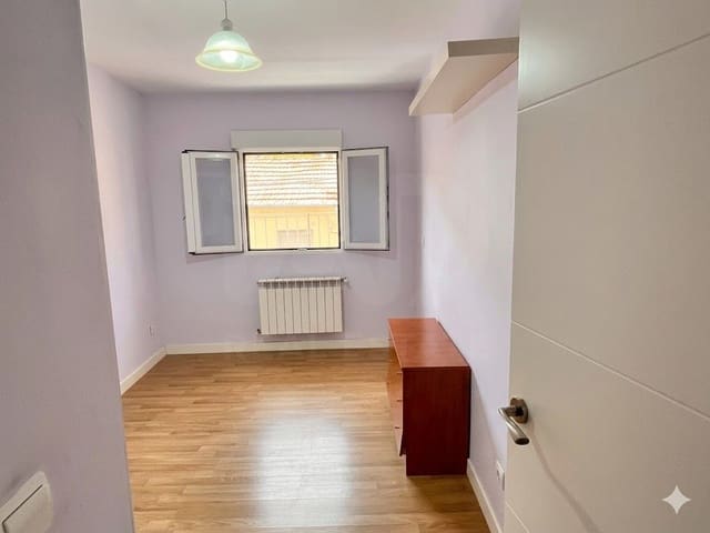 3 sovrum Lägenhet till salu i Numancia, Madrid stad - 325 000 € (Ref: 9988403)