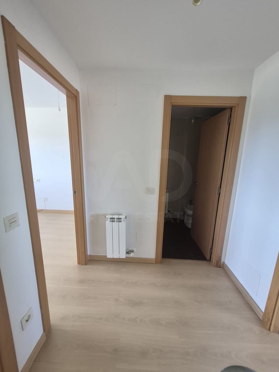 4 soverom Rekkehus til salgs i Leon by med garasje - € 160 000 (Ref: 9988405)