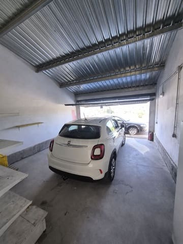 4 soverom Rekkehus til salgs i Leon by med garasje - € 160 000 (Ref: 9988405)