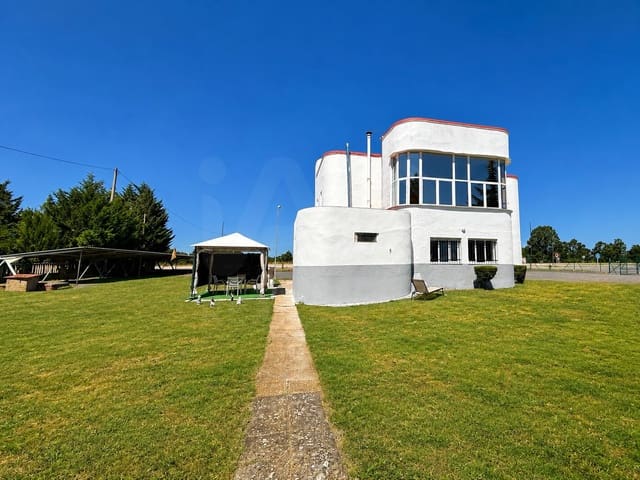 3 Zimmer Haus zu verkaufen in León Stadt mit Garage - 179.900 € (Ref: 9988407)