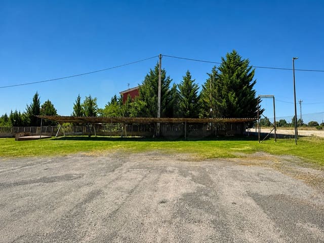 3 Zimmer Haus zu verkaufen in León Stadt mit Garage - 179.900 € (Ref: 9988407)