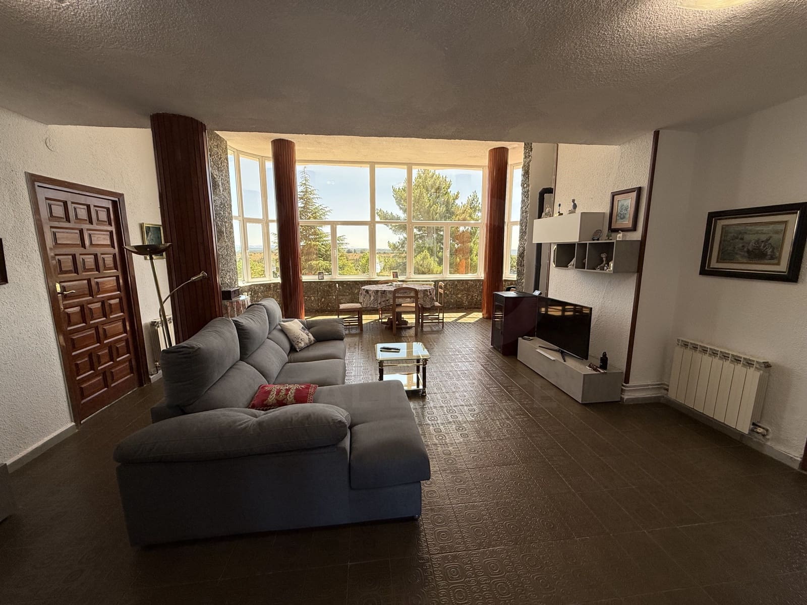 3 Zimmer Haus zu verkaufen in Leon Stadt mit Garage - 179.900 € (Ref: 9988407)