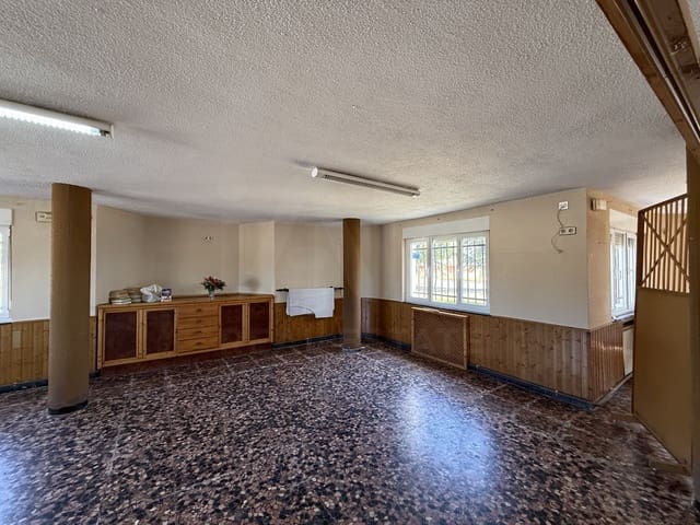 3 Zimmer Haus zu verkaufen in León Stadt mit Garage - 179.900 € (Ref: 9988407)