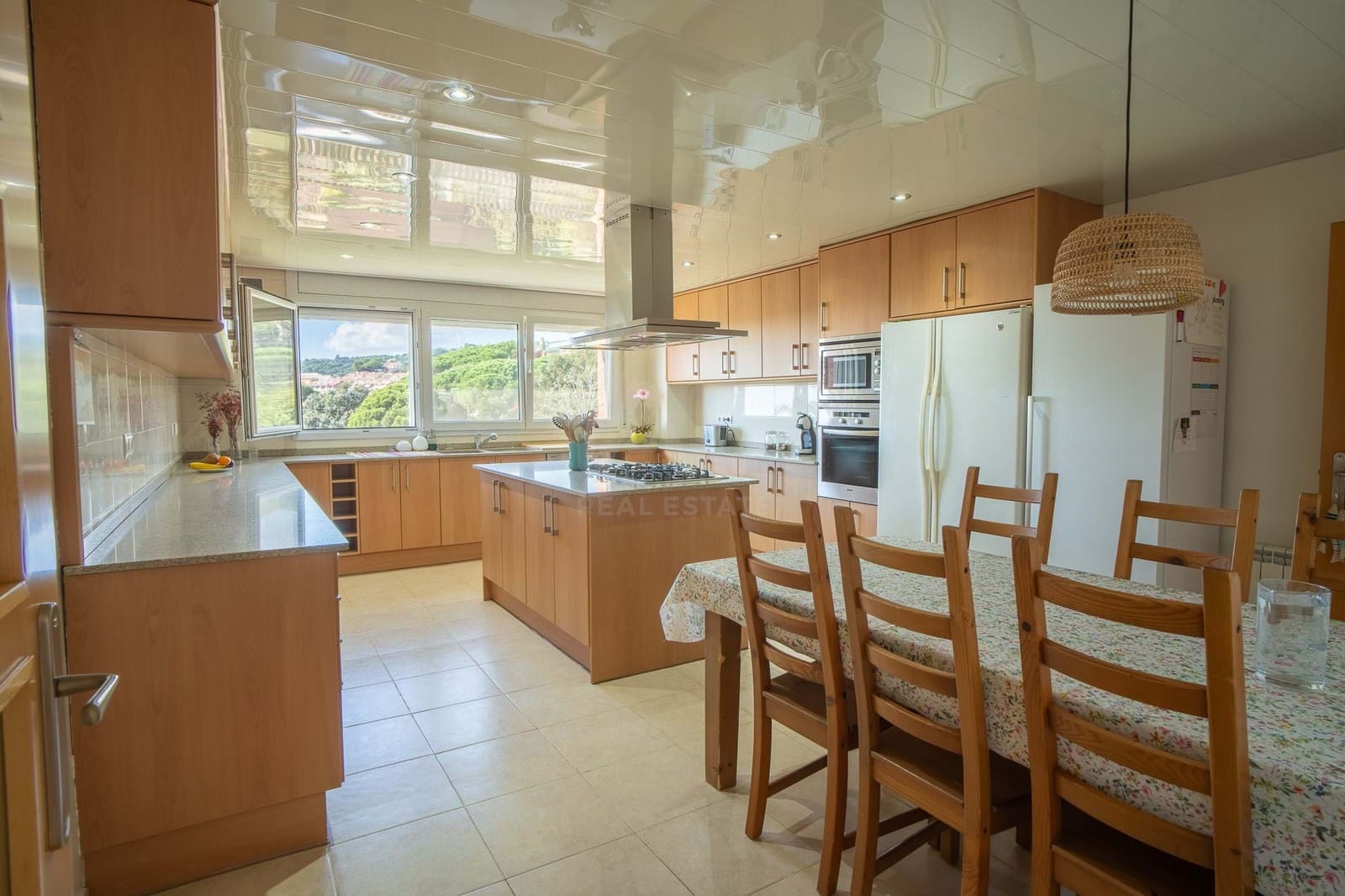 7 soverom Hus til salgs i Barcelona by med garasje - € 890 000 (Ref: 9988408)