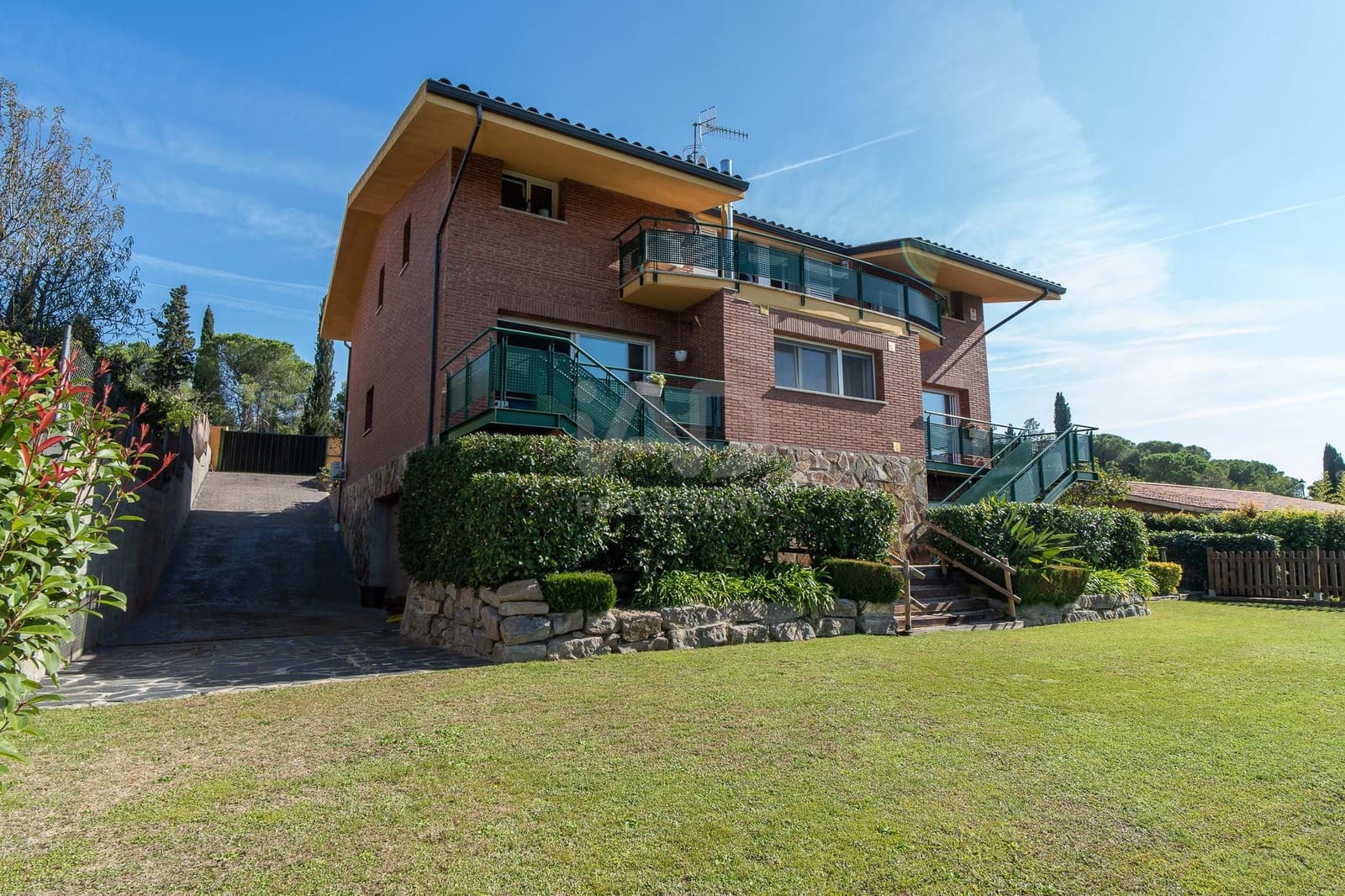 7 soverom Hus til salgs i Barcelona by med garasje - € 890 000 (Ref: 9988408)