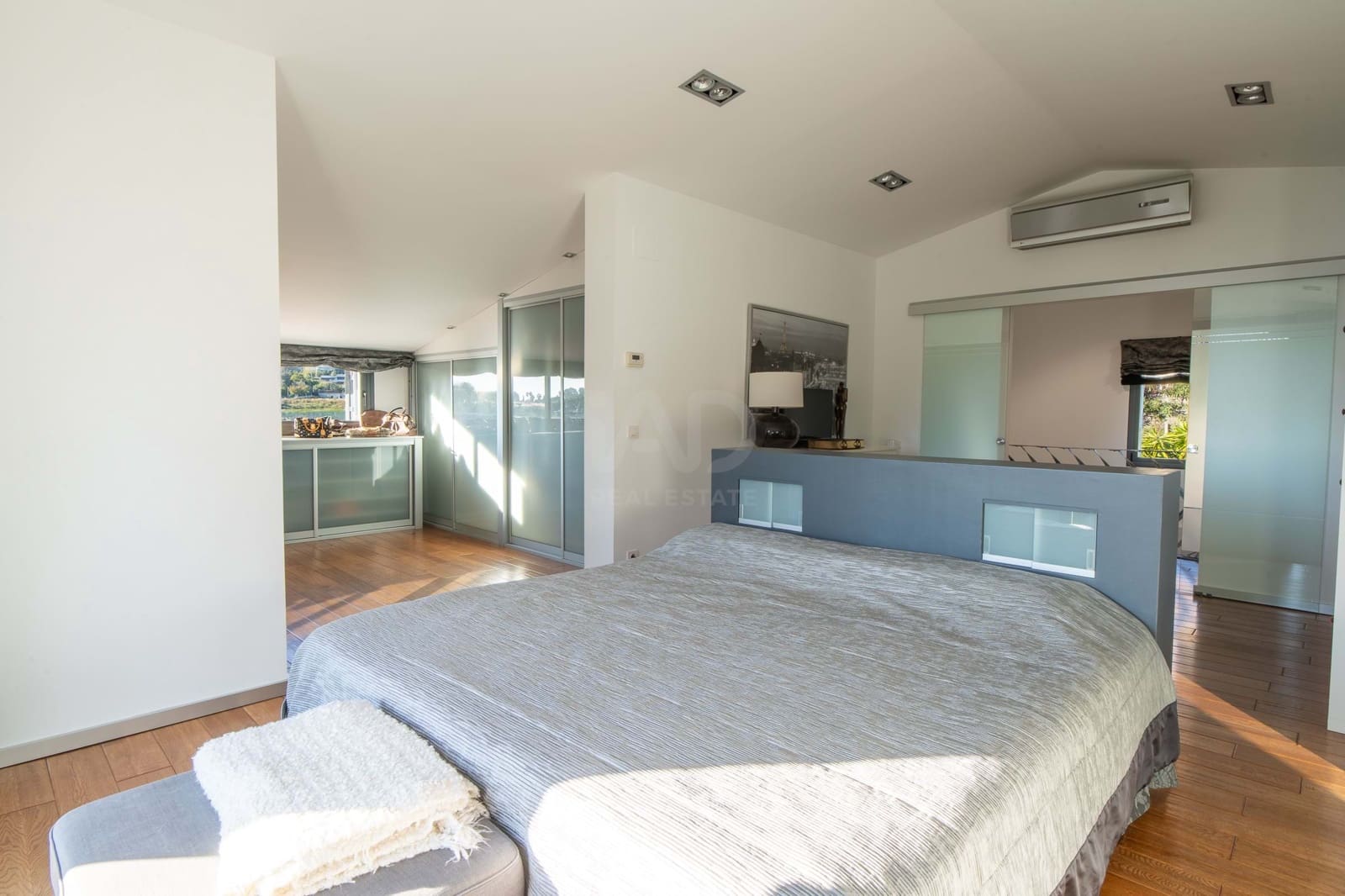 6 Zimmer Haus zu verkaufen in Sant Vicenc de Montalt mit Pool Garage - 1.245.000 € (Ref: 9988410)