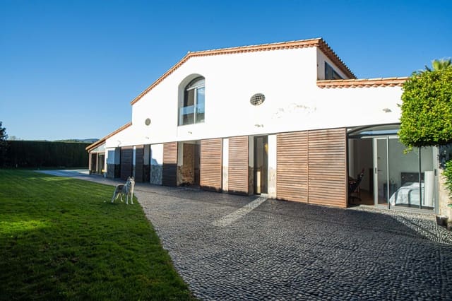 6 Zimmer Haus zu verkaufen in Sant Vicenç de Montalt mit Pool Garage - 1.245.000 € (Ref: 9988410)