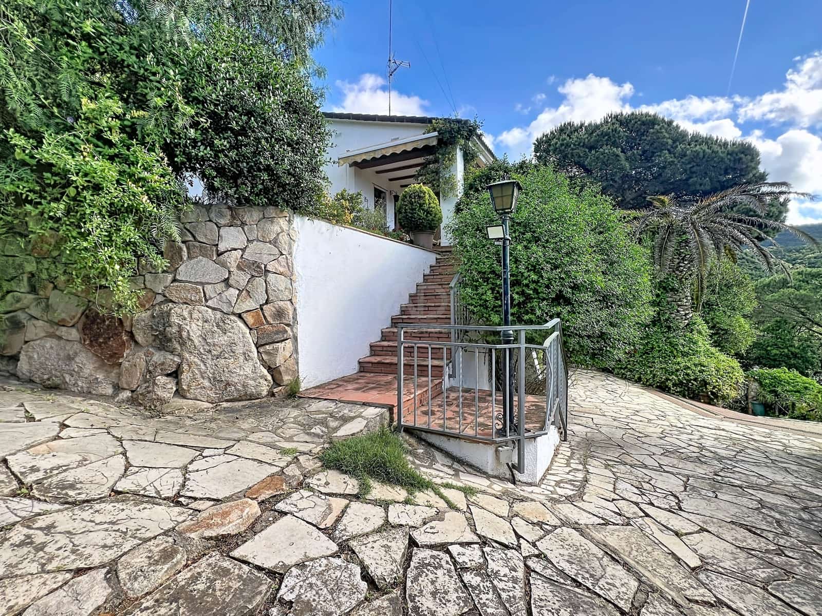 6 sypialnia Dom na sprzedaż w Miasto Barcelona - 525 000 € (Ref: 9988411)