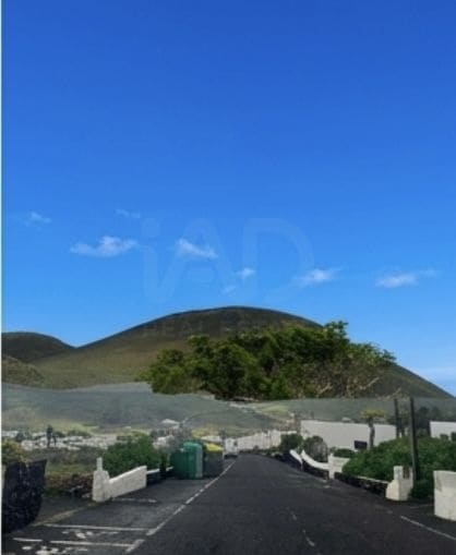 Chalet de 4 habitaciones en Haría en venta con garaje - 690.000 € (Ref: 9988412)