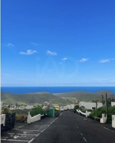Chalet de 4 habitaciones en Haría en venta con garaje - 690.000 € (Ref: 9988412)