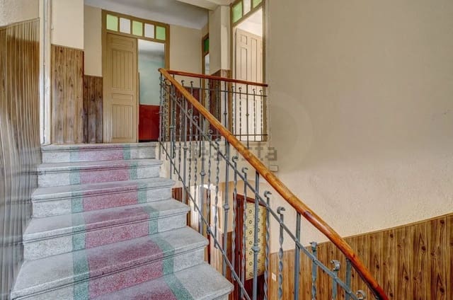 5 chambre Maison de Ville à vendre à Fustiñana avec garage - 159 000 € (Ref: 9988414)