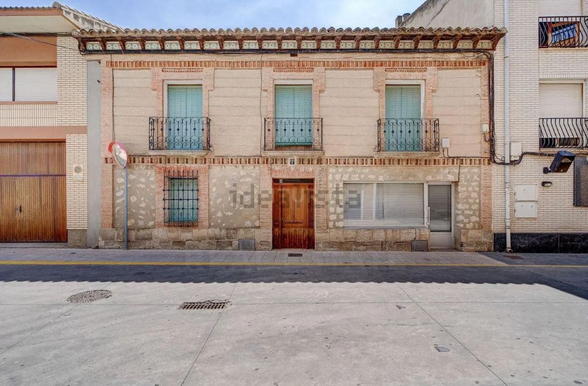 5 slaapkamer Huis te koop in Fustinana met garage - € 159.000 (Ref: 9988414)