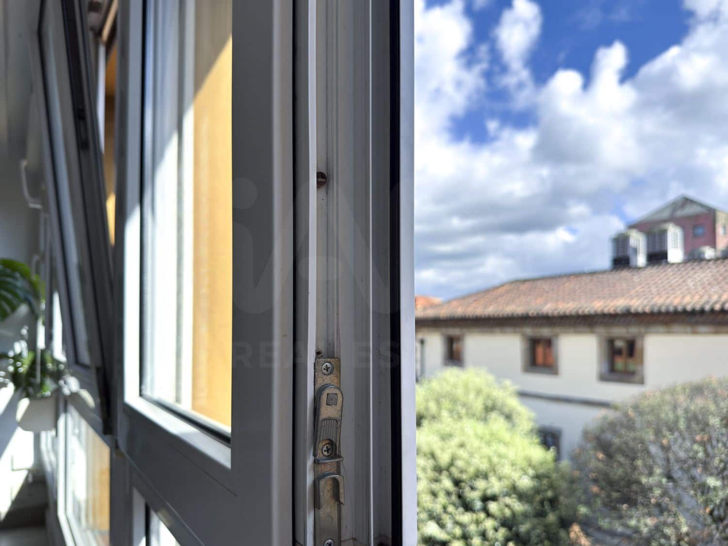 1 sovrum Lägenhet till salu i Gijon - 214 000 € (Ref: 9988415)