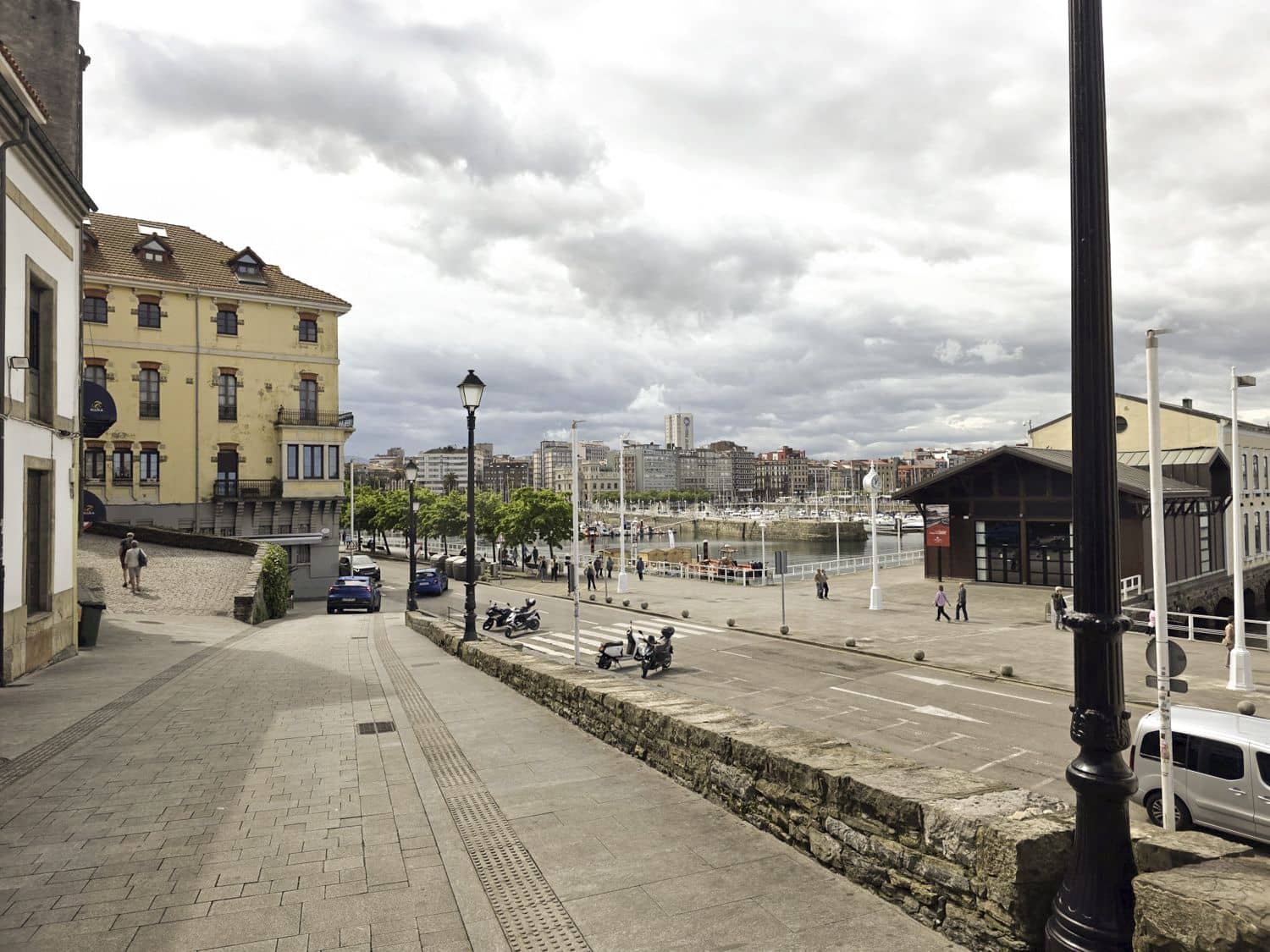 1 sovrum Lägenhet till salu i Gijon - 214 000 € (Ref: 9988415)