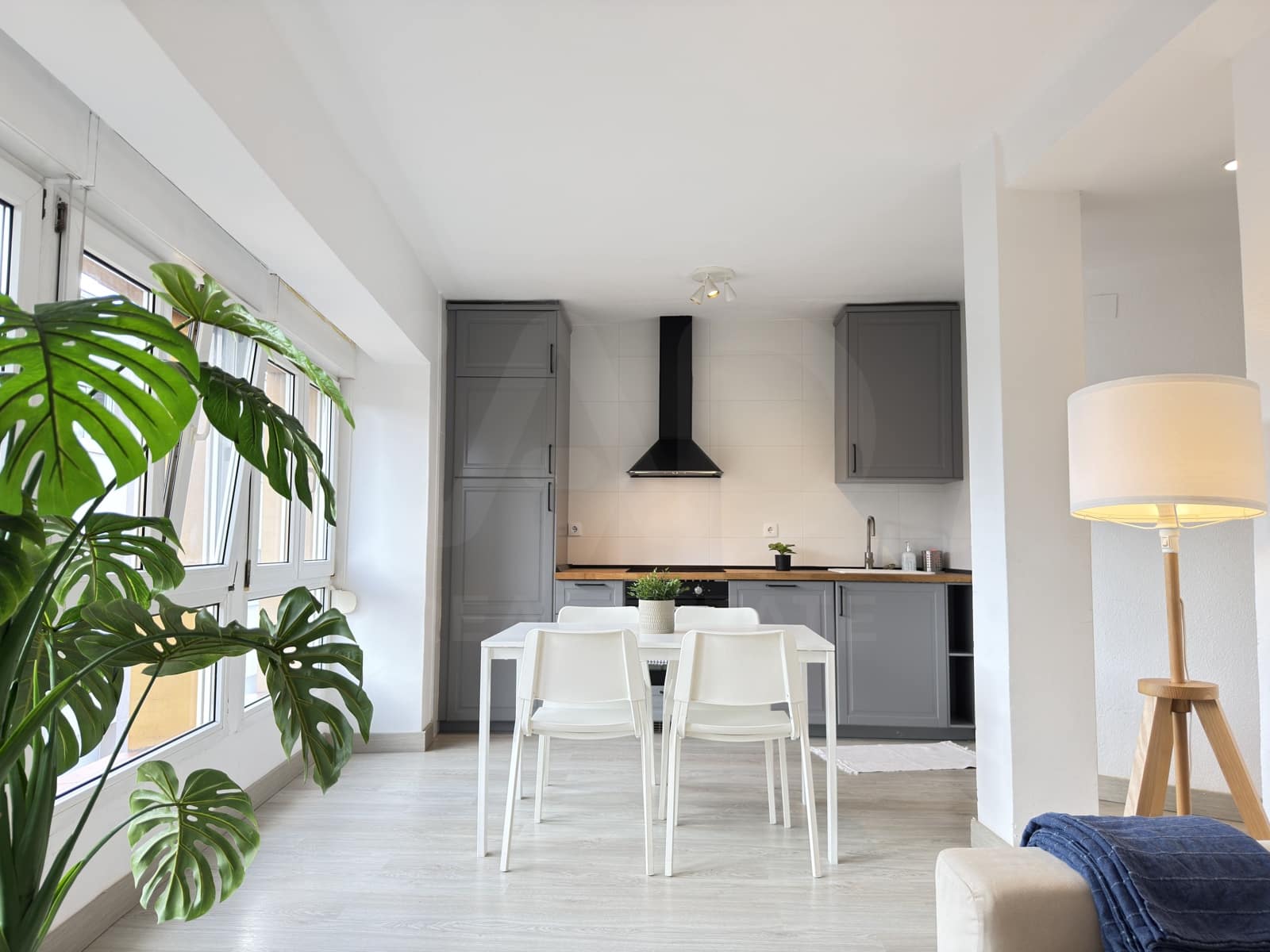 1 sovrum Lägenhet till salu i Gijon - 214 000 € (Ref: 9988415)