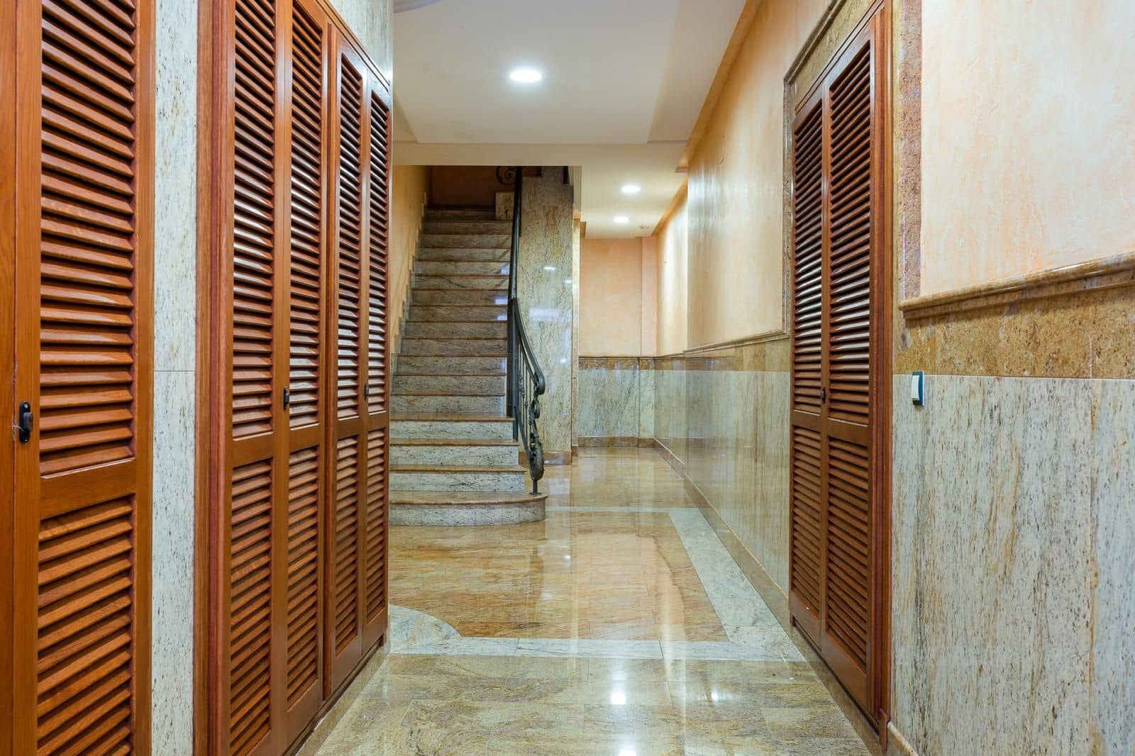 3 slaapkamer Appartement te koop in Torrevieja met garage - € 433.200 (Ref: 9988418)