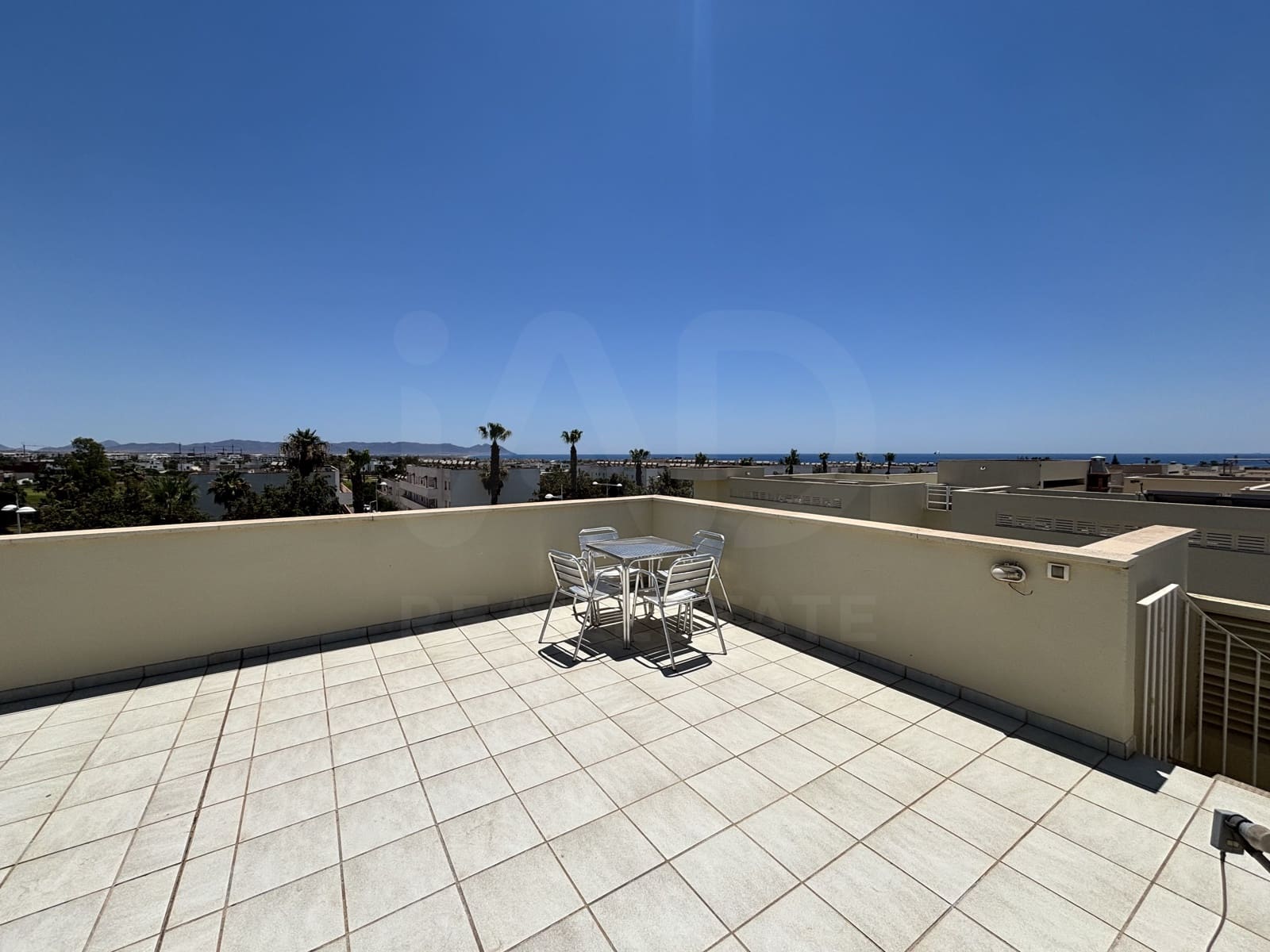 2 soverom Penthouse til salgs i Almeria by med svømmebasseng garasje - € 223 000 (Ref: 9988419)