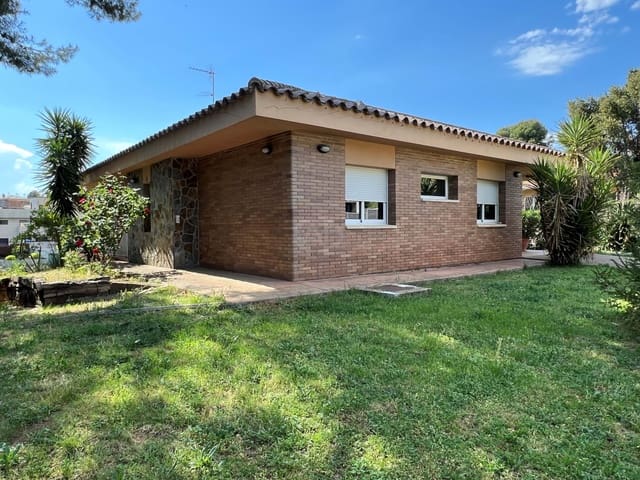 4 soveværelse Byhus til salg i Sabadell med garage - € 800.000 (Ref: 9988420)
