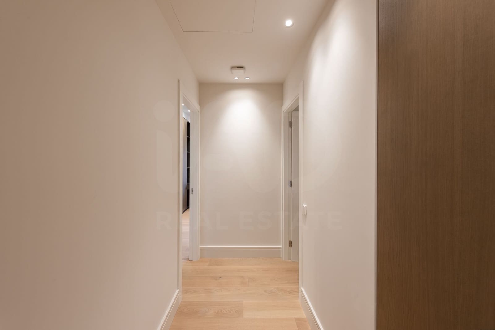 3 slaapkamer Appartement te koop in Barcelona stad - € 2.550.000 (Ref: 9988421)