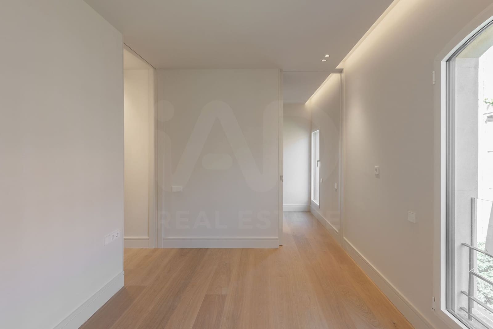 3 slaapkamer Appartement te koop in Barcelona stad - € 2.550.000 (Ref: 9988421)