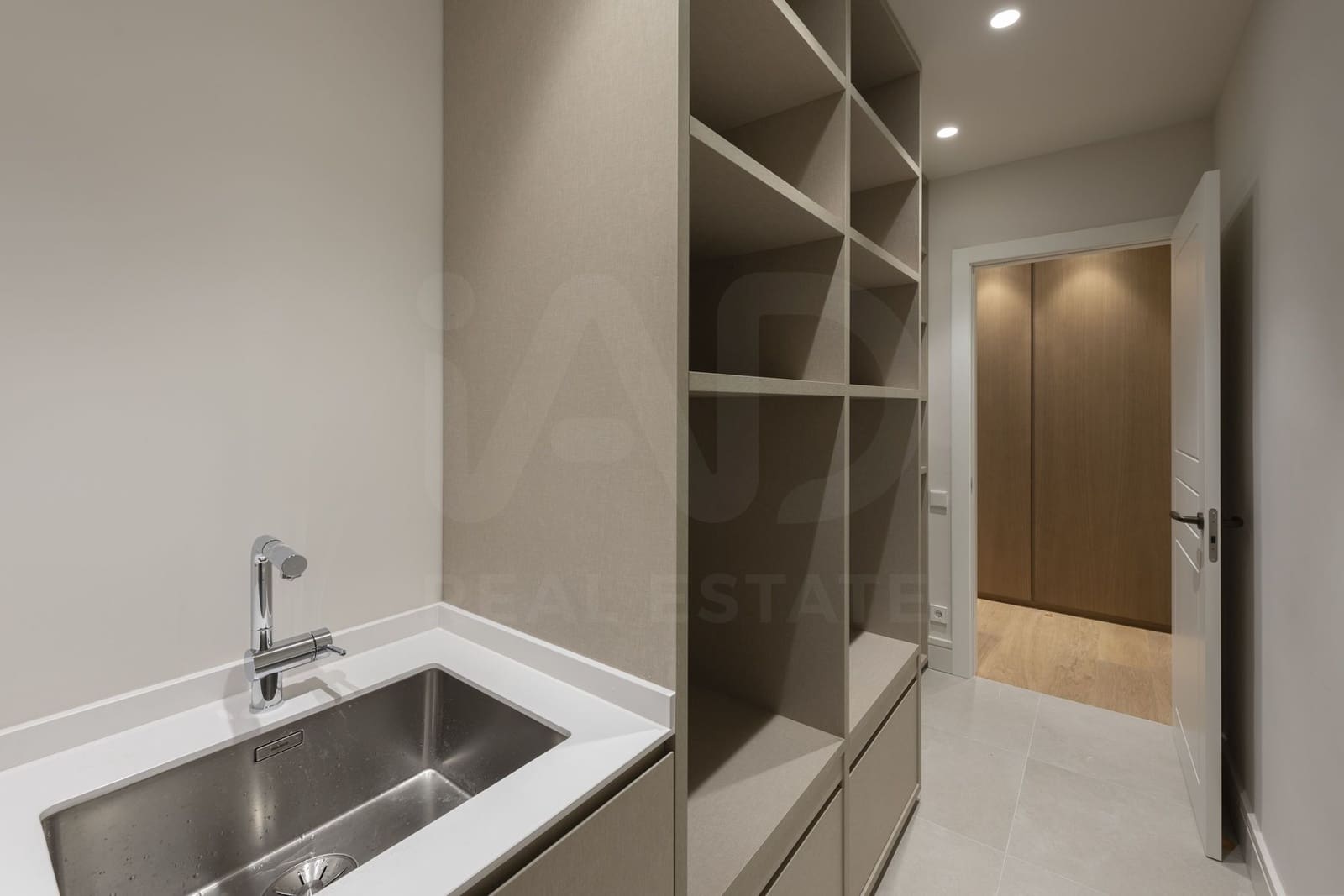 3 slaapkamer Appartement te koop in Barcelona stad - € 2.550.000 (Ref: 9988421)