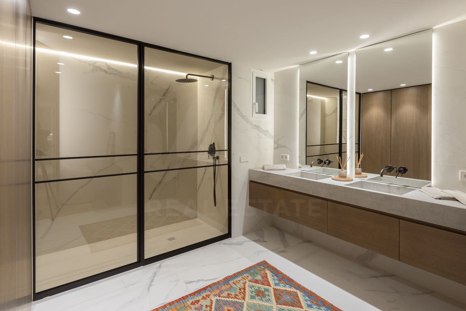 3 slaapkamer Appartement te koop in Barcelona stad - € 2.550.000 (Ref: 9988421)