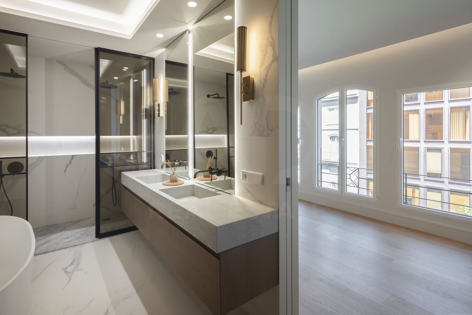 3 slaapkamer Appartement te koop in Barcelona stad - € 2.550.000 (Ref: 9988421)