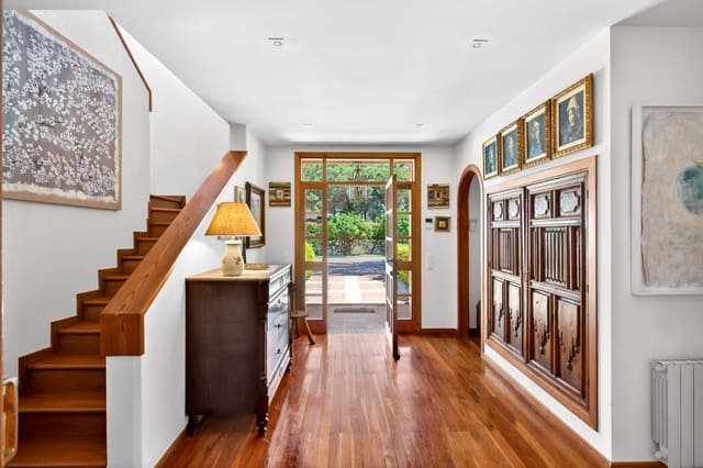 8 Zimmer Haus zu verkaufen in Sant Andreu de Llavaneres mit Pool - 2.500.000 € (Ref: 9988425)