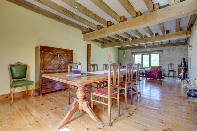 3 makuuhuone Omakotitalo myytävänä paikassa Burgos kaupunki - 395 000 € (Ref: 9988427)