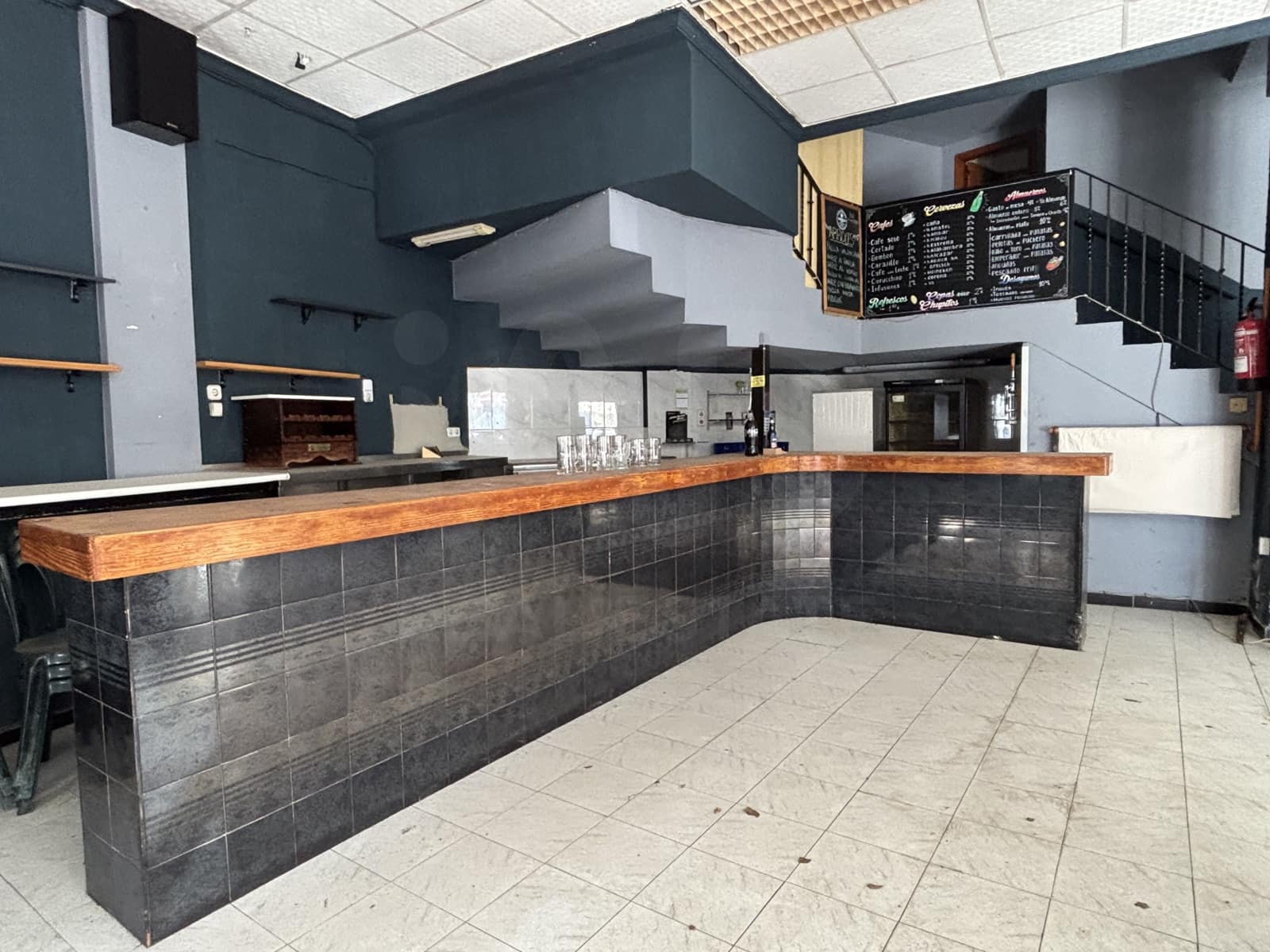Erhverv til salg i Alicante by - € 239.000 (Ref: 9988430)