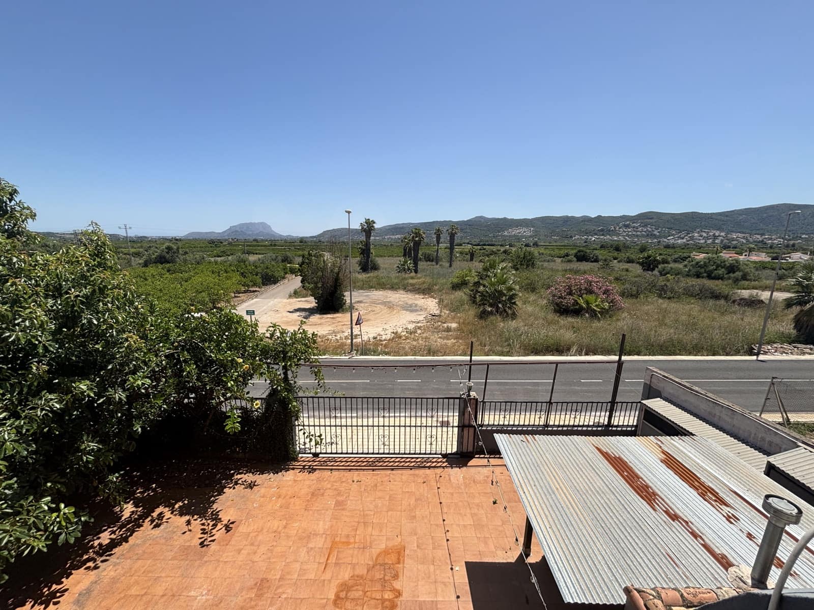 Erhverv til salg i Alicante by - € 239.000 (Ref: 9988430)
