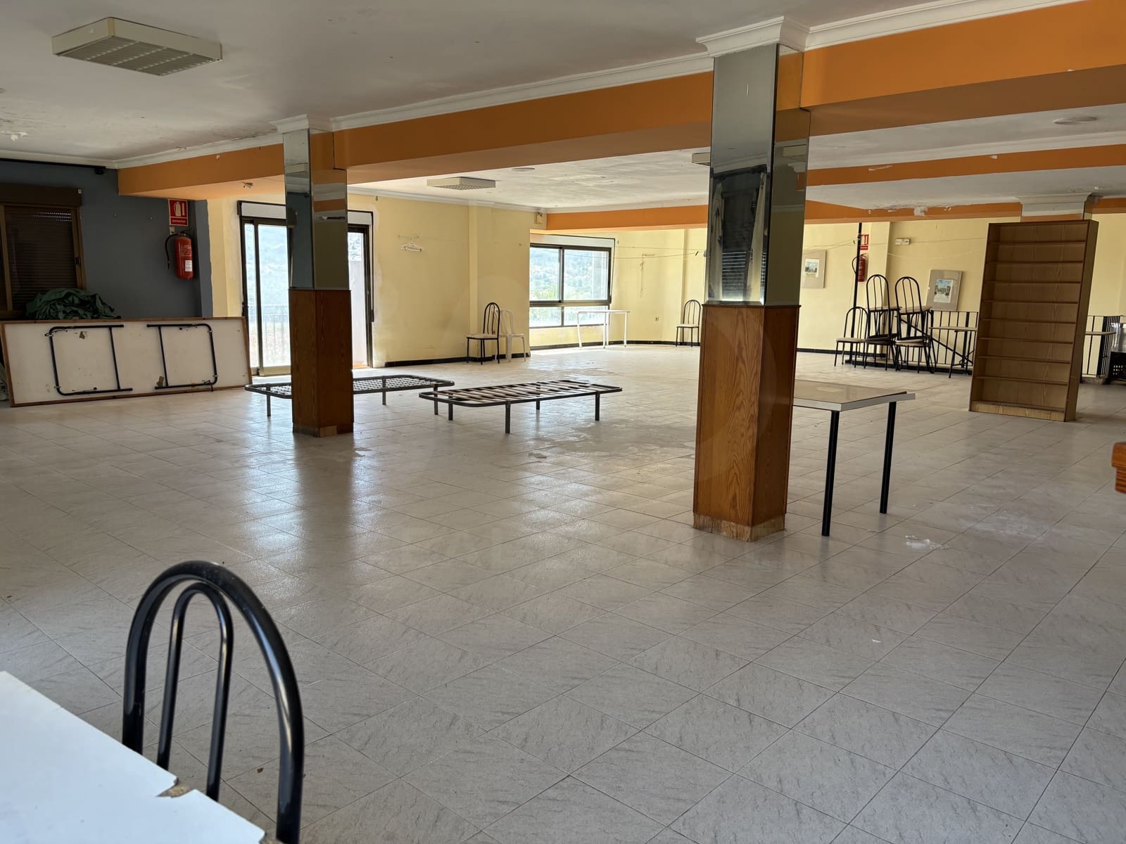 Erhverv til salg i Alicante by - € 239.000 (Ref: 9988430)