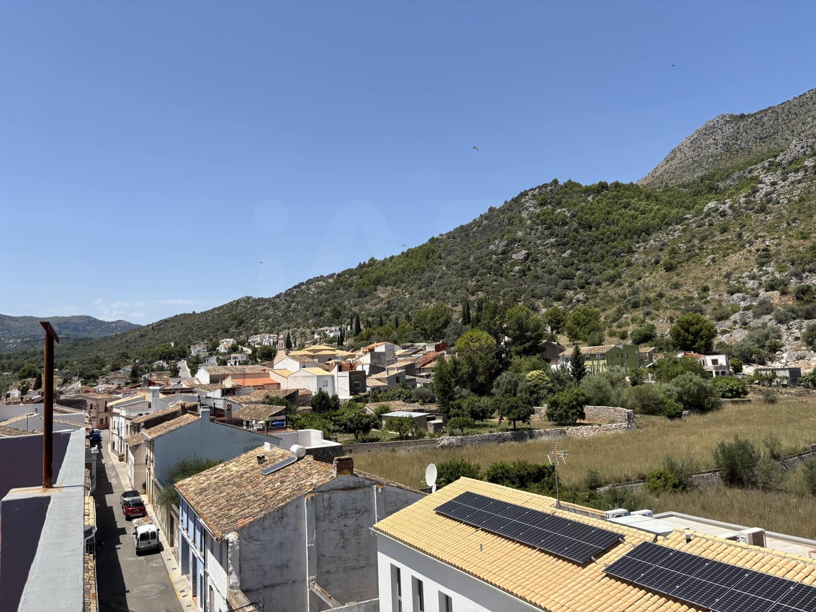 Erhverv til salg i Alicante by - € 239.000 (Ref: 9988430)