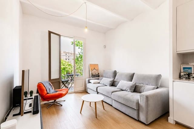 Apartamento de 2 habitaciones en El Fort Pienc, Barcelona ciudad en venta - 395.000 € (Ref: 9988432)