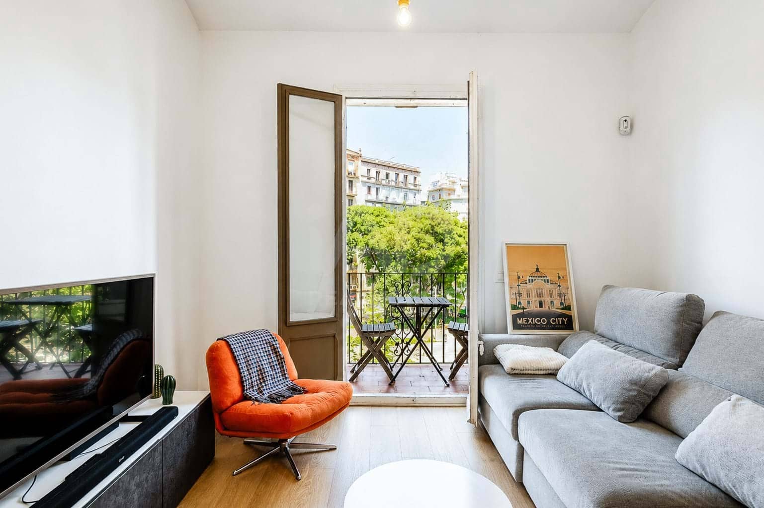 2 bedroom Apartment for sale in Barcelona city - € 395,000 (Ref: 9988432)