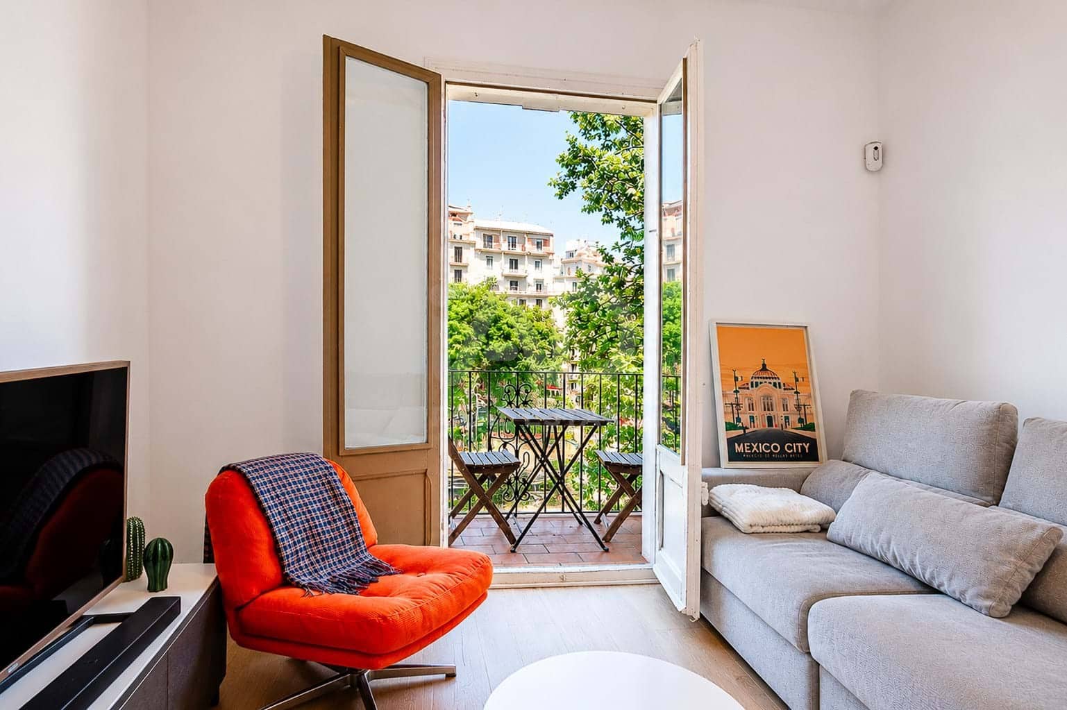 2 bedroom Apartment for sale in Barcelona city - € 395,000 (Ref: 9988432)