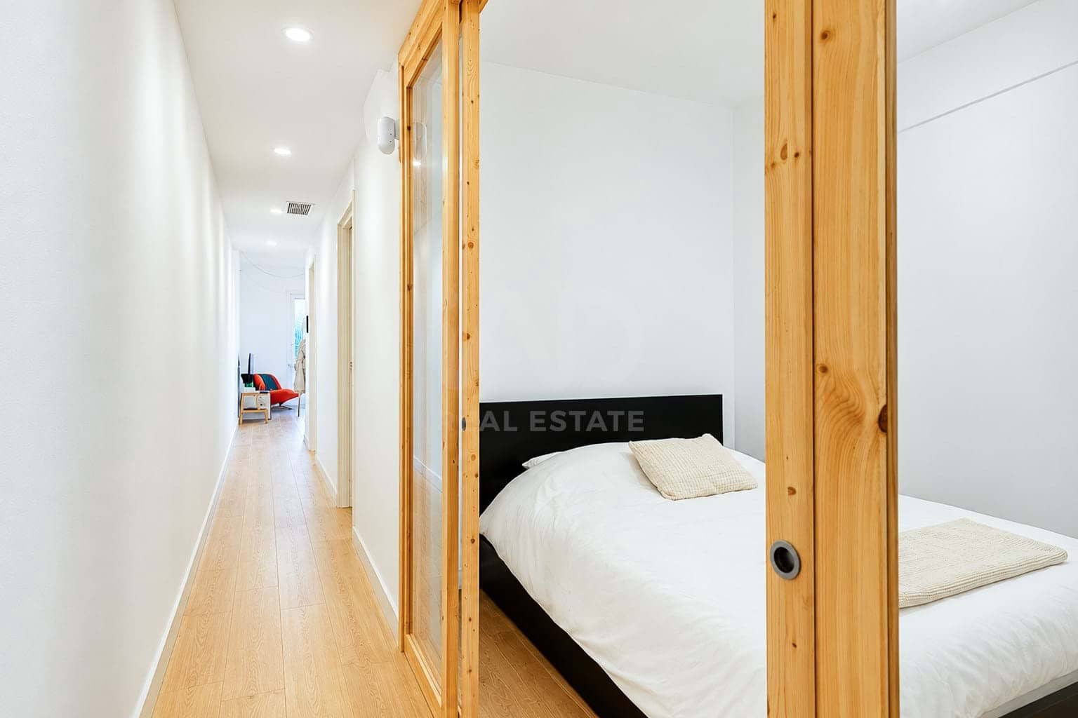 2 bedroom Apartment for sale in Barcelona city - € 395,000 (Ref: 9988432)